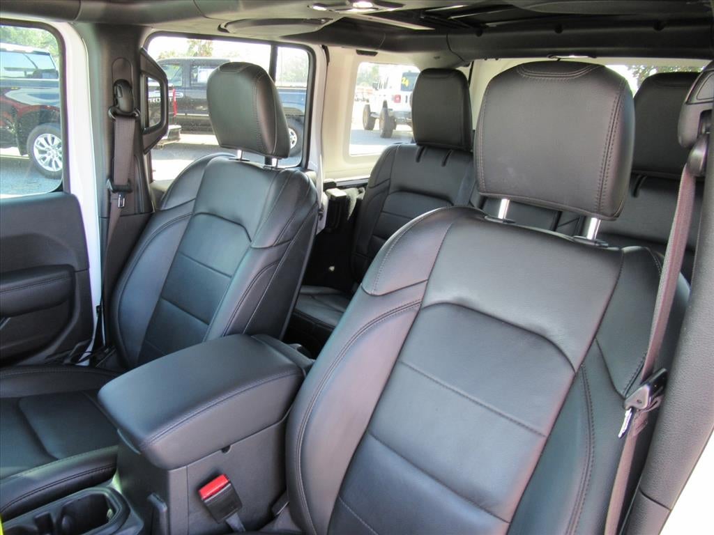 2022 Jeep Wrangler Unlimited Sahara Altitude