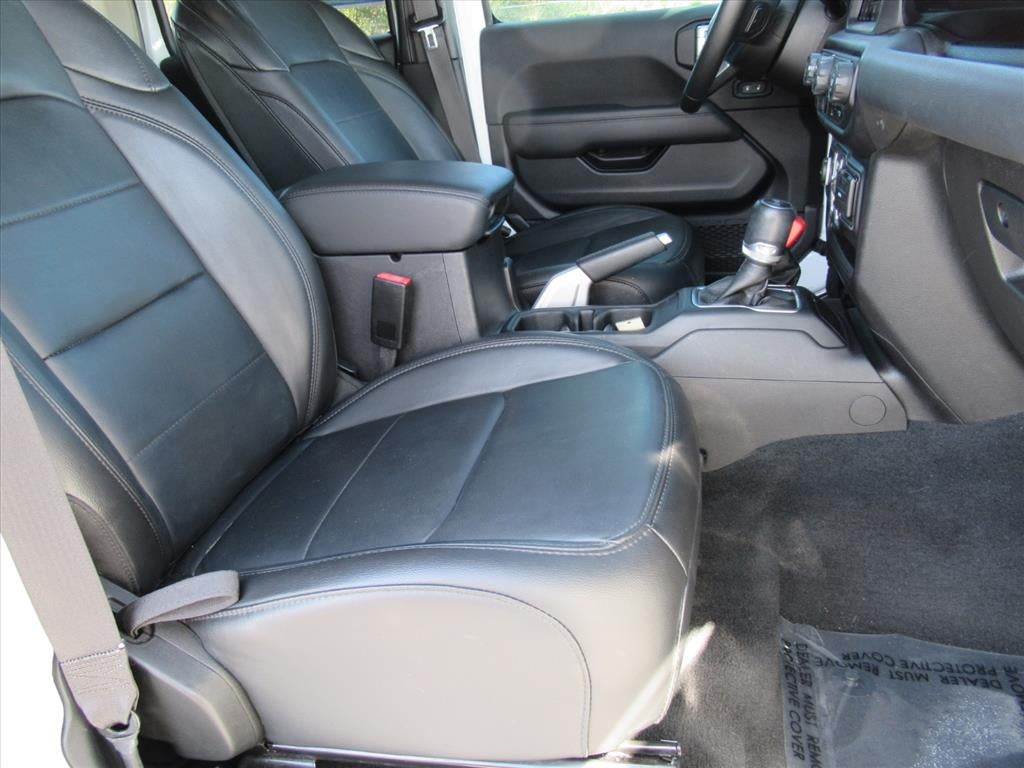 2022 Jeep Wrangler Unlimited Sahara Altitude