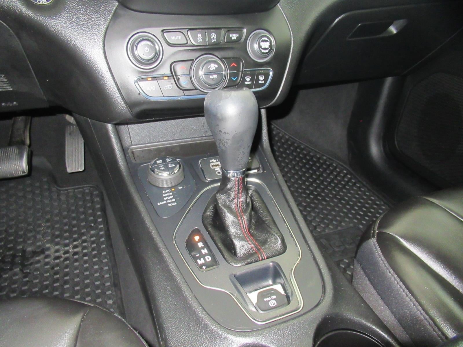 2019 Jeep Cherokee Trailhawk