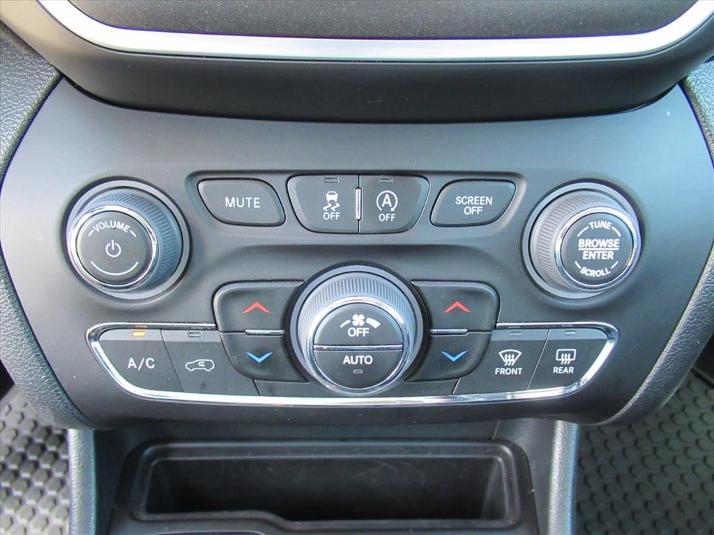 2022 Jeep Cherokee Trailhawk