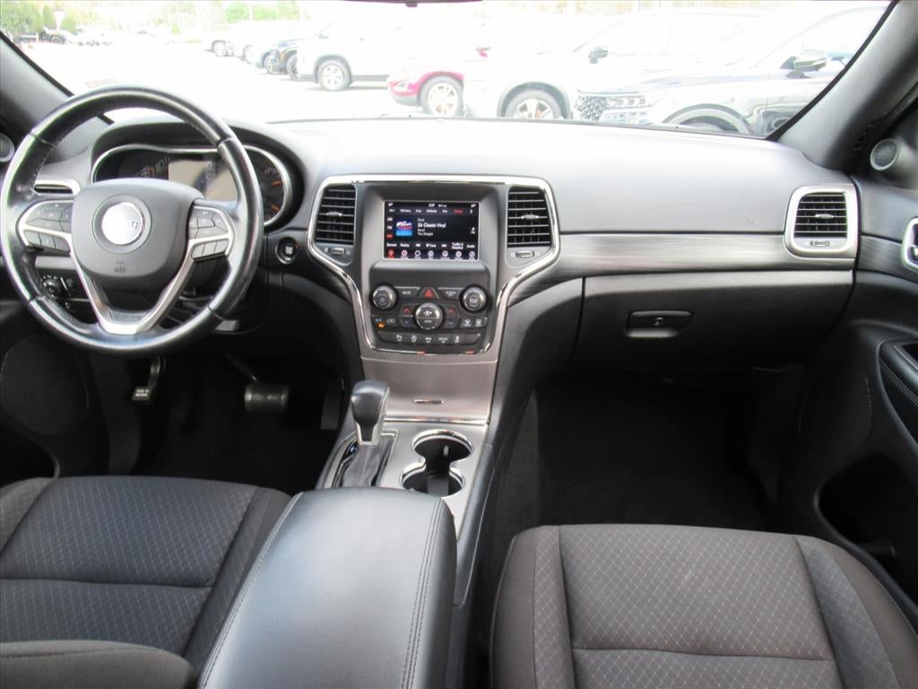 2020 Jeep Grand Cherokee Laredo E