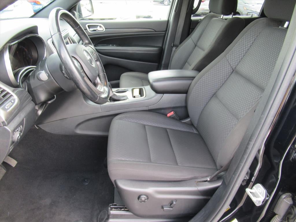 2020 Jeep Grand Cherokee Laredo E