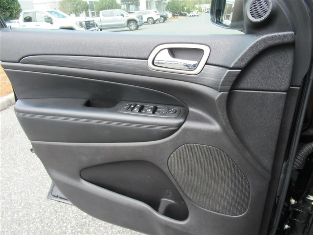 2020 Jeep Grand Cherokee Laredo E