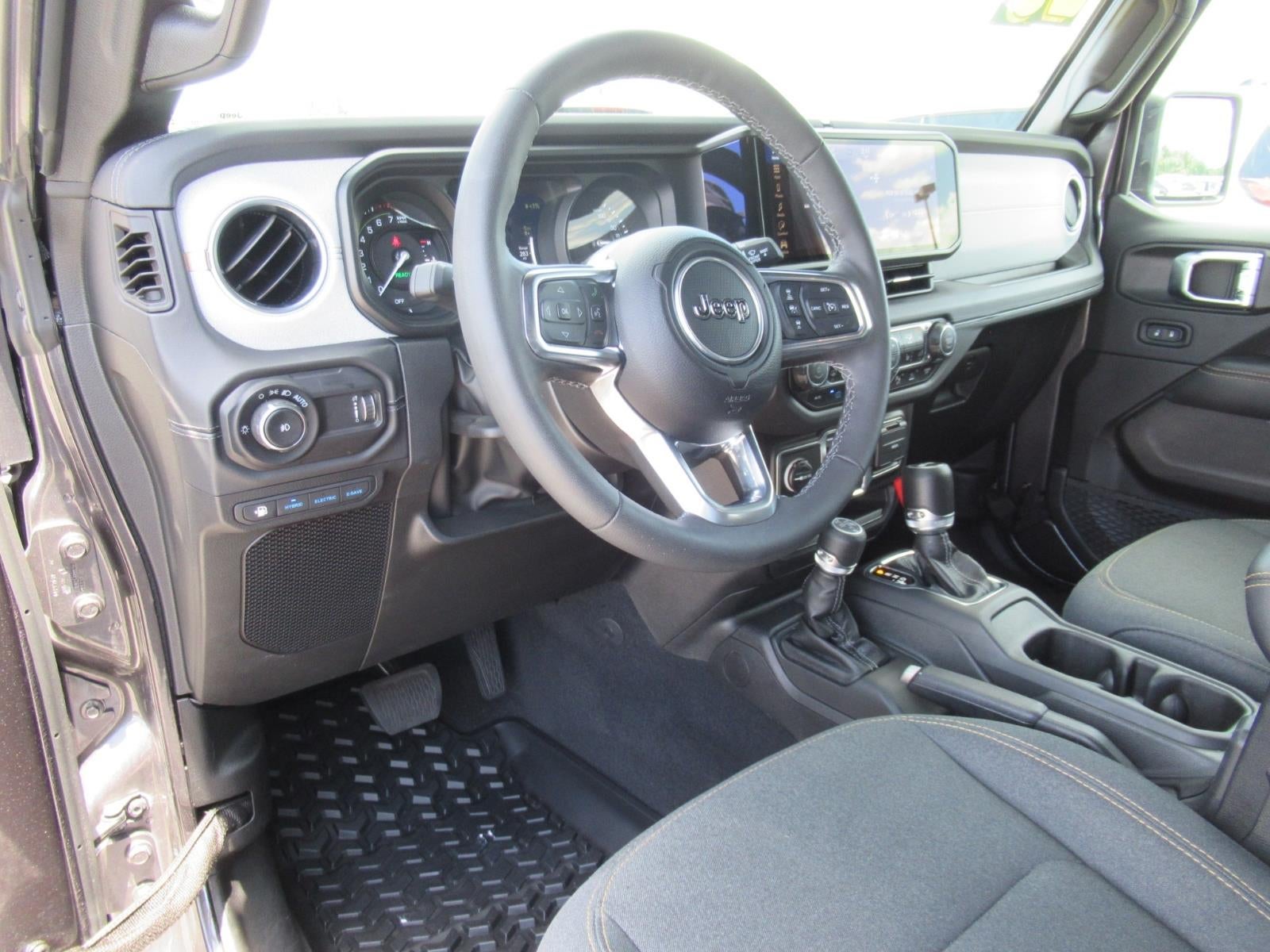 2025 Jeep Wrangler 4xe Sahara