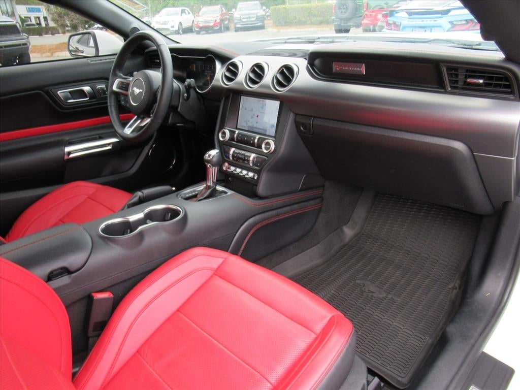 2022 Ford Mustang EcoBoost