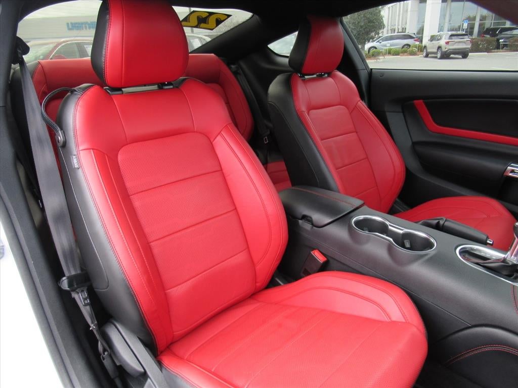 2022 Ford Mustang EcoBoost