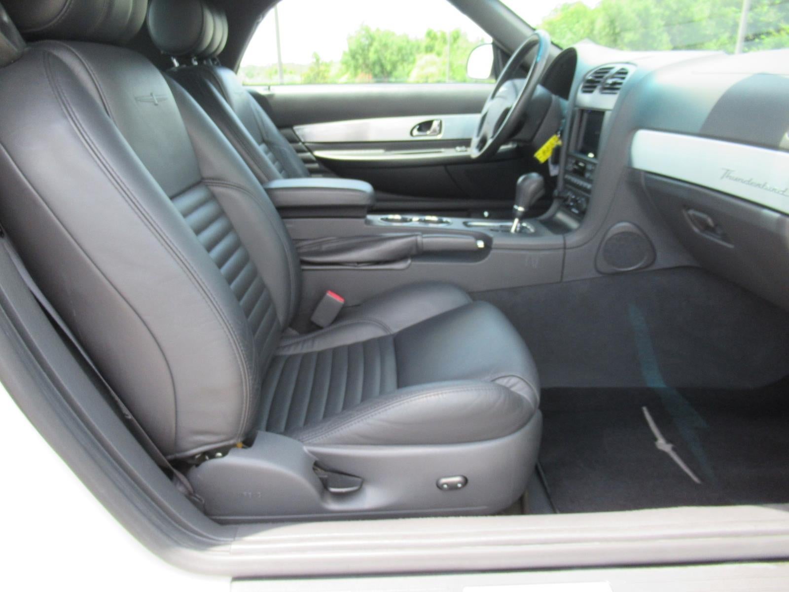 2002 Ford Thunderbird w/Hardtop Premium