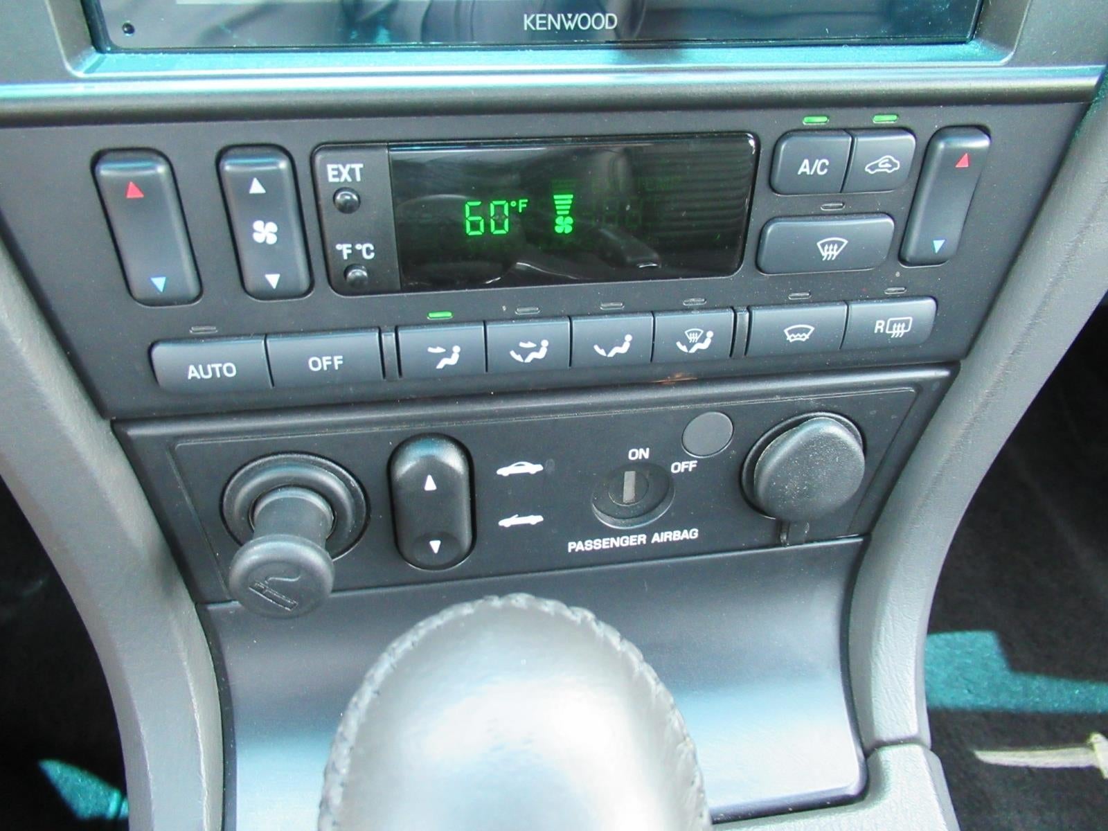 2002 Ford Thunderbird w/Hardtop Premium