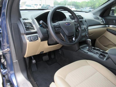 2017 Ford Explorer Base