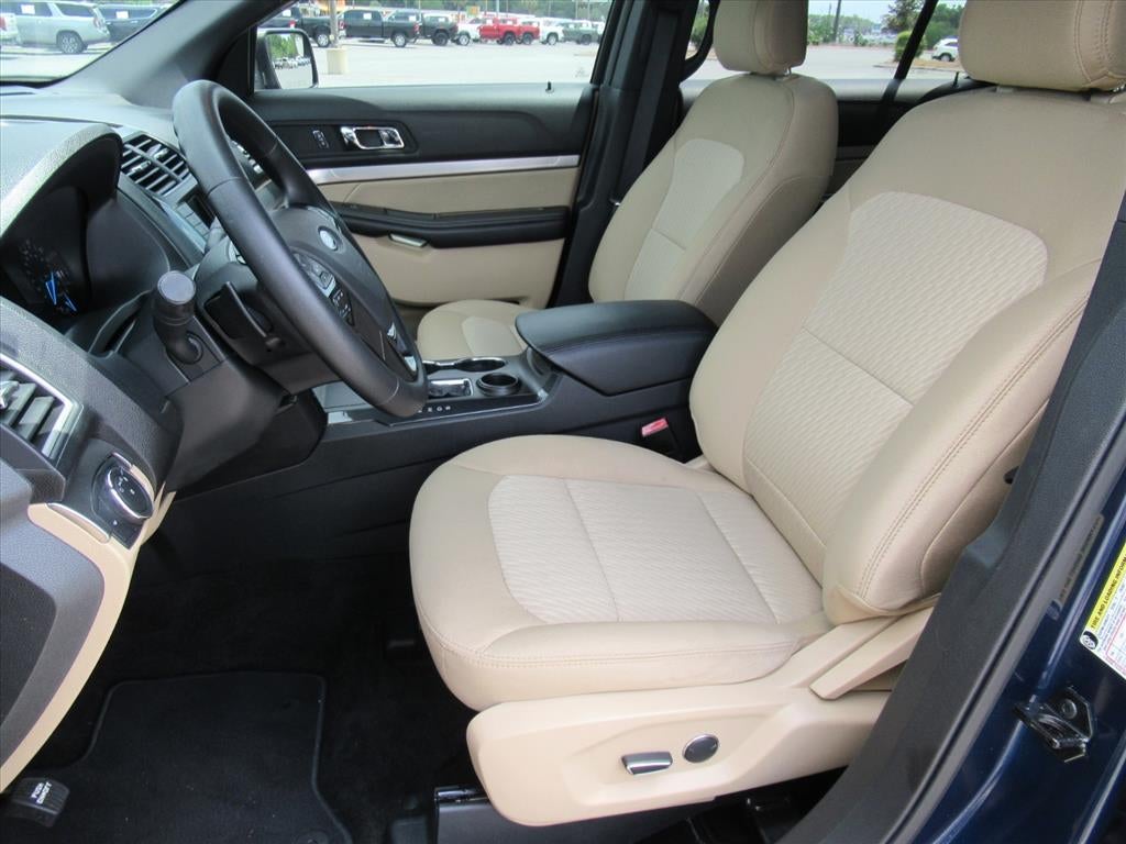 2017 Ford Explorer Base