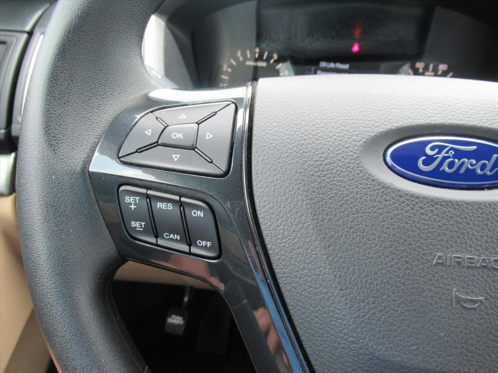 2017 Ford Explorer Base