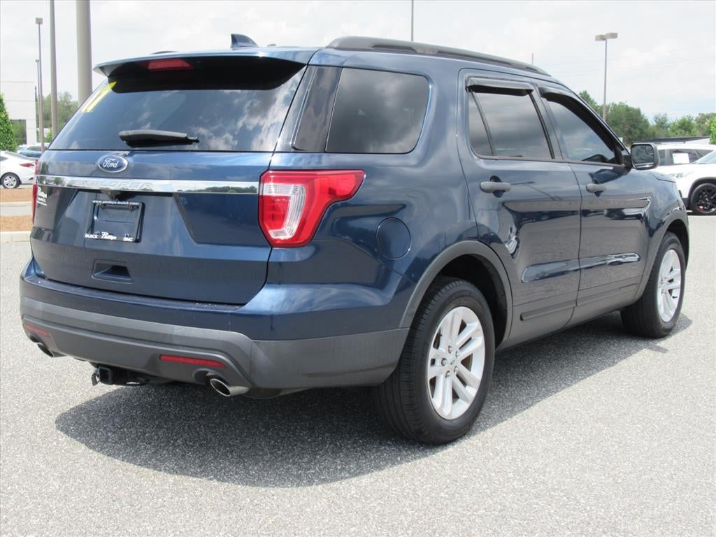 2017 Ford Explorer Base