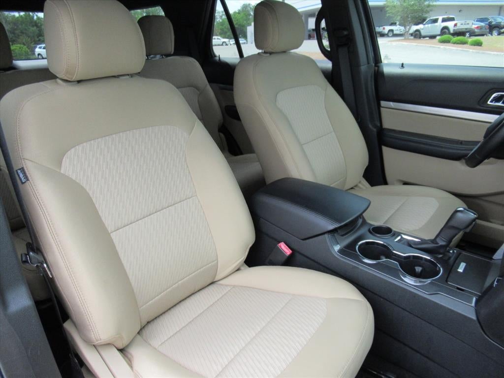 2017 Ford Explorer Base
