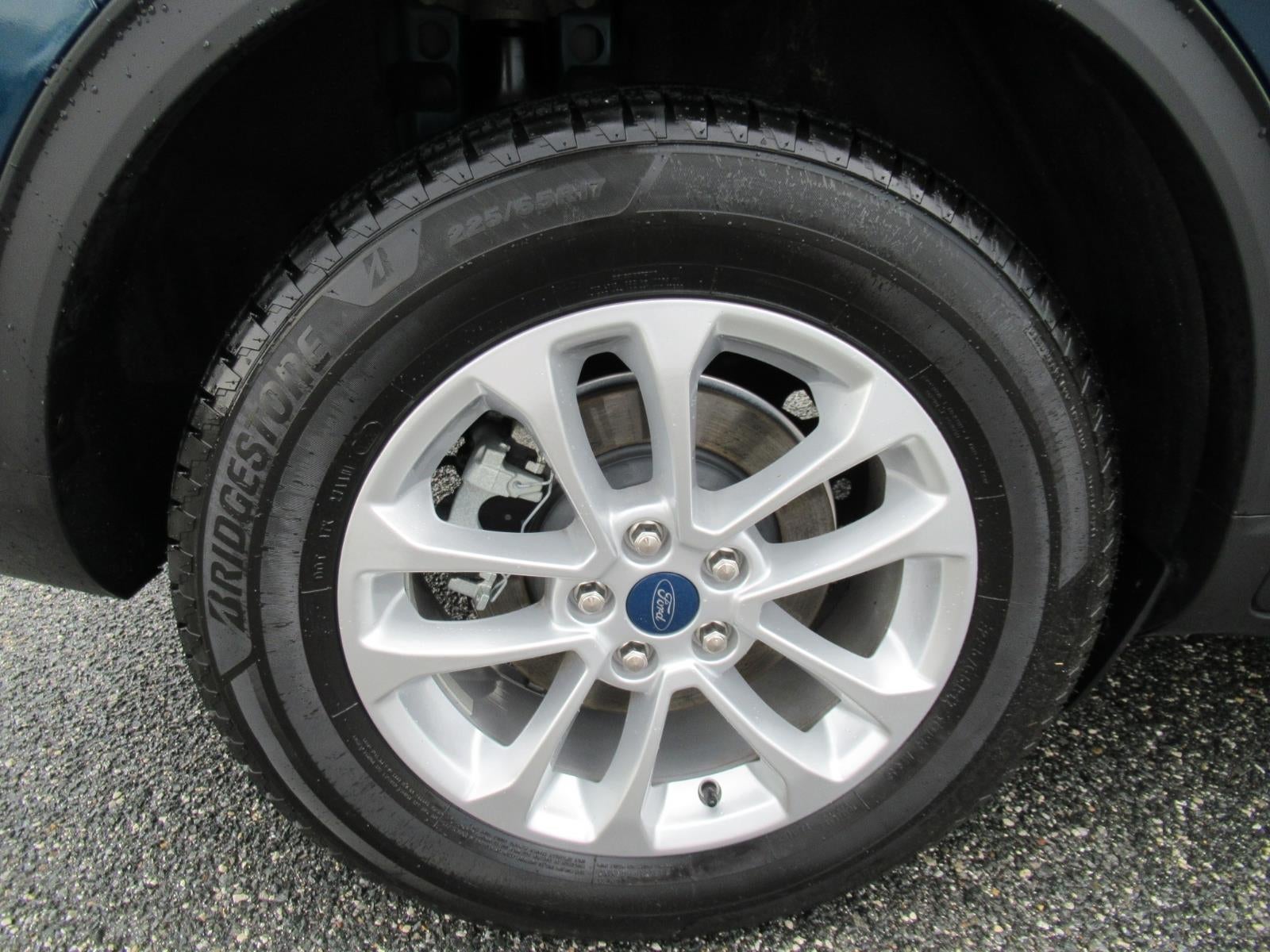 2020 Ford Escape SE