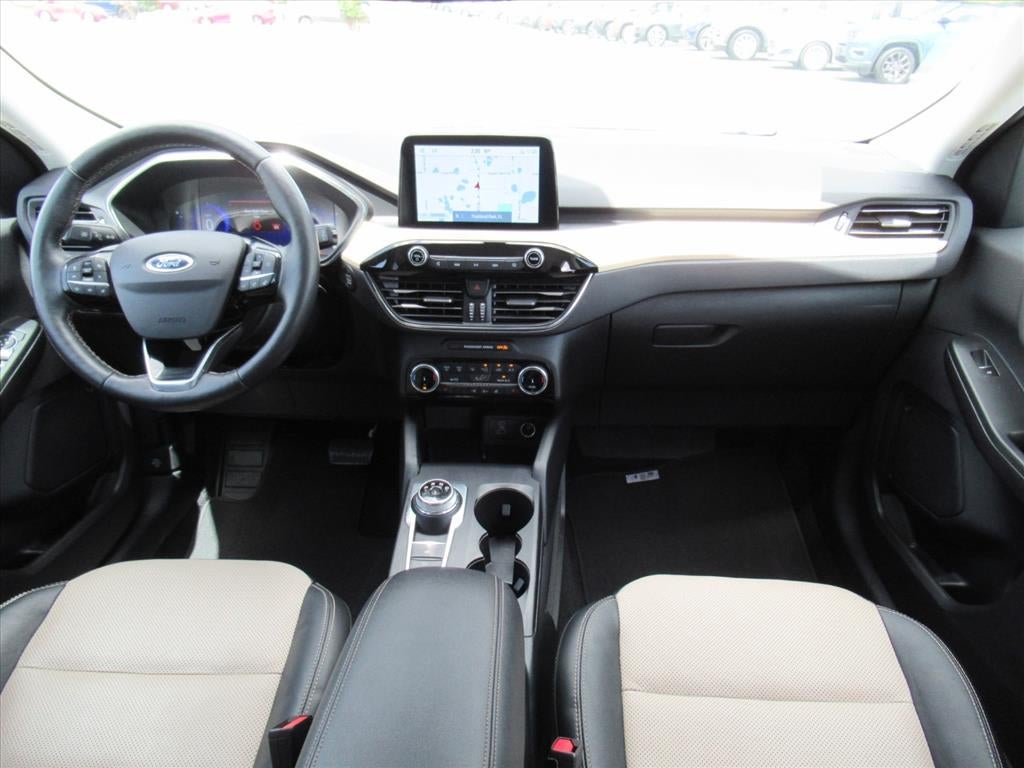 2022 Ford Escape Titanium
