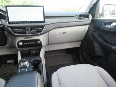 2025 Ford Escape Platinum