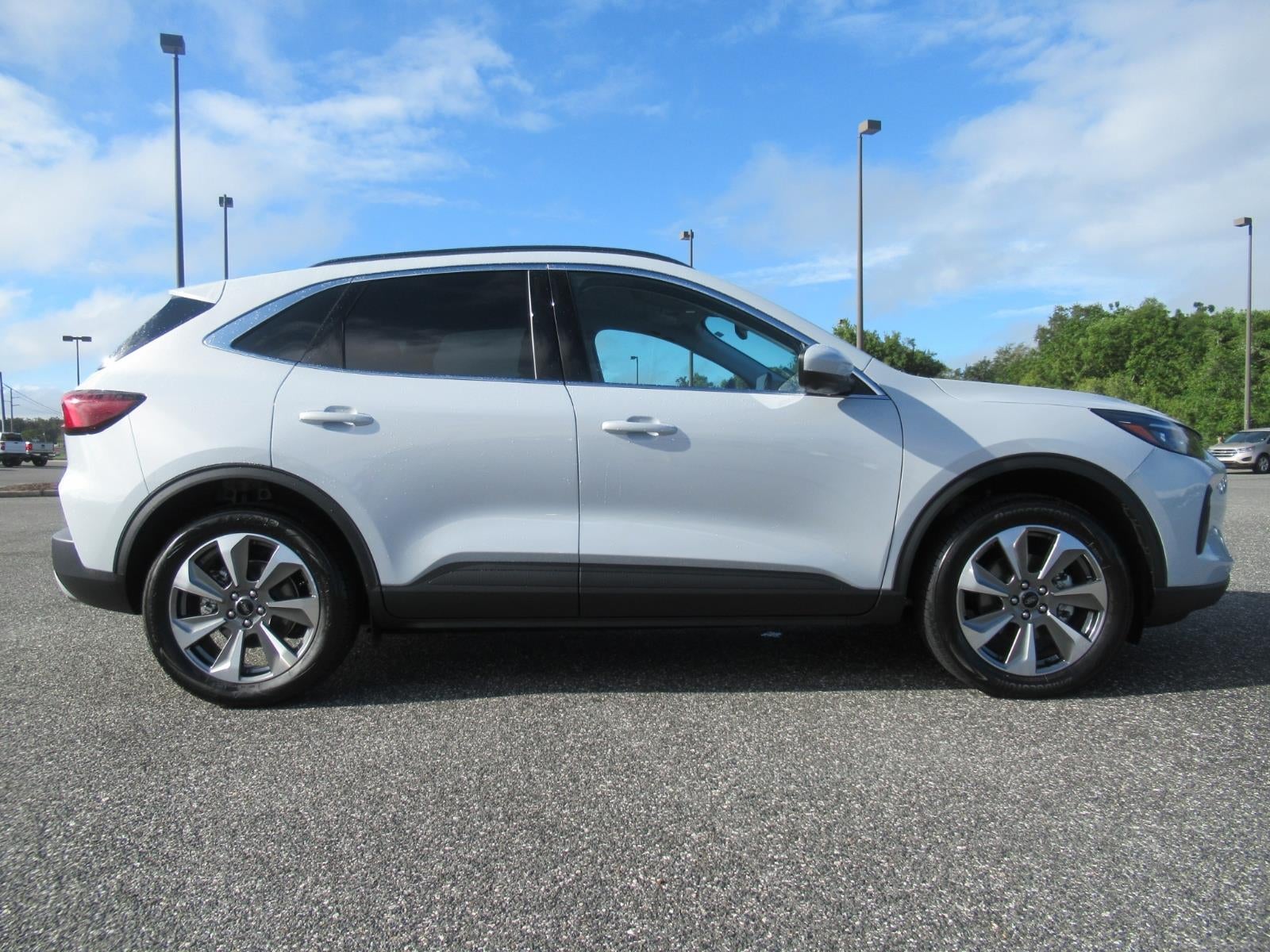 2025 Ford Escape Platinum