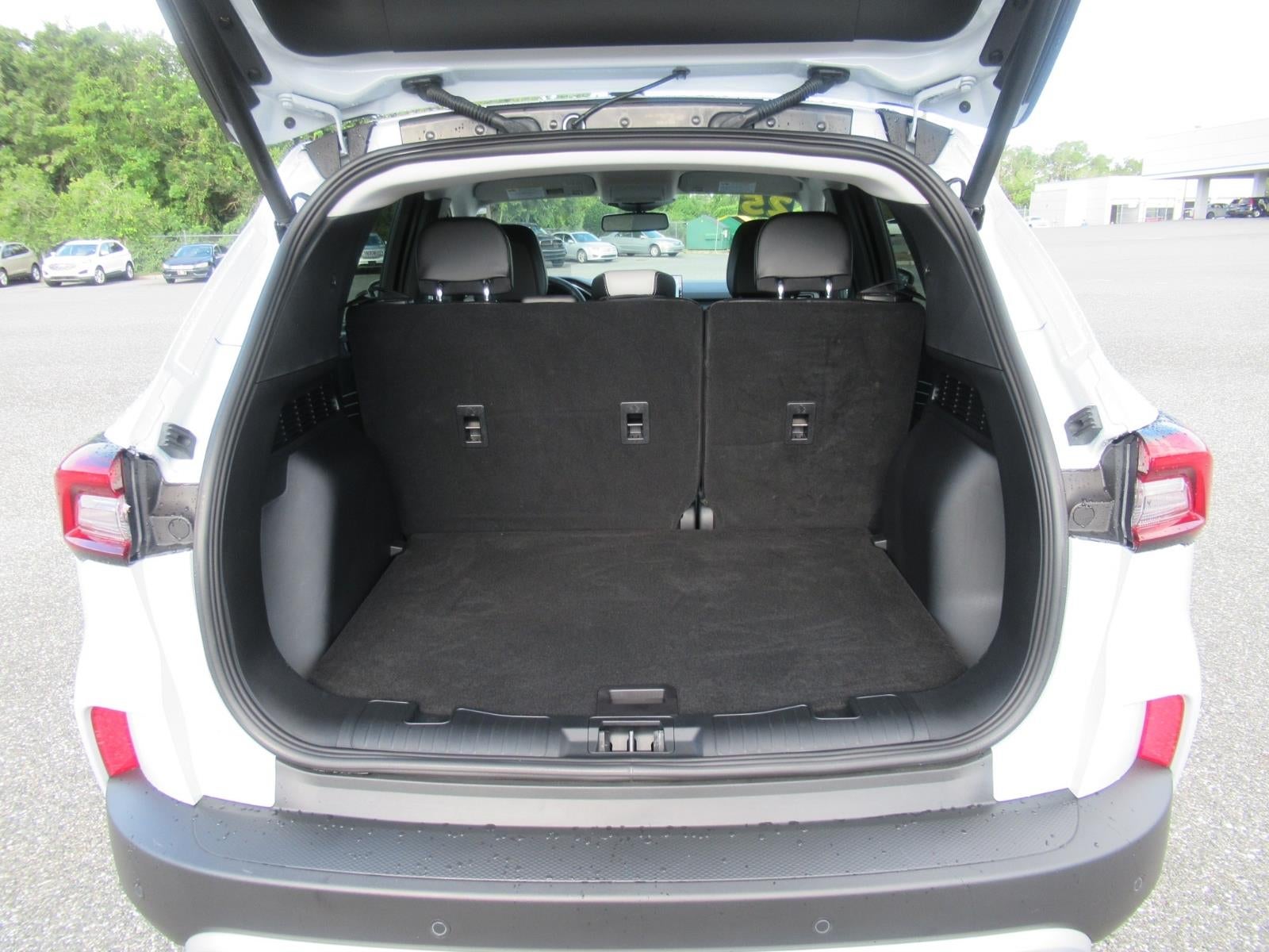 2025 Ford Escape Platinum