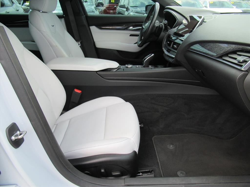 2022 Cadillac CT5 Premium Luxury