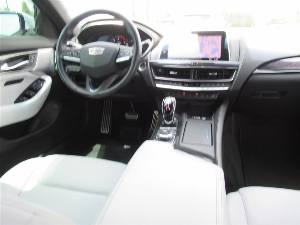 2022 Cadillac CT5 Premium Luxury