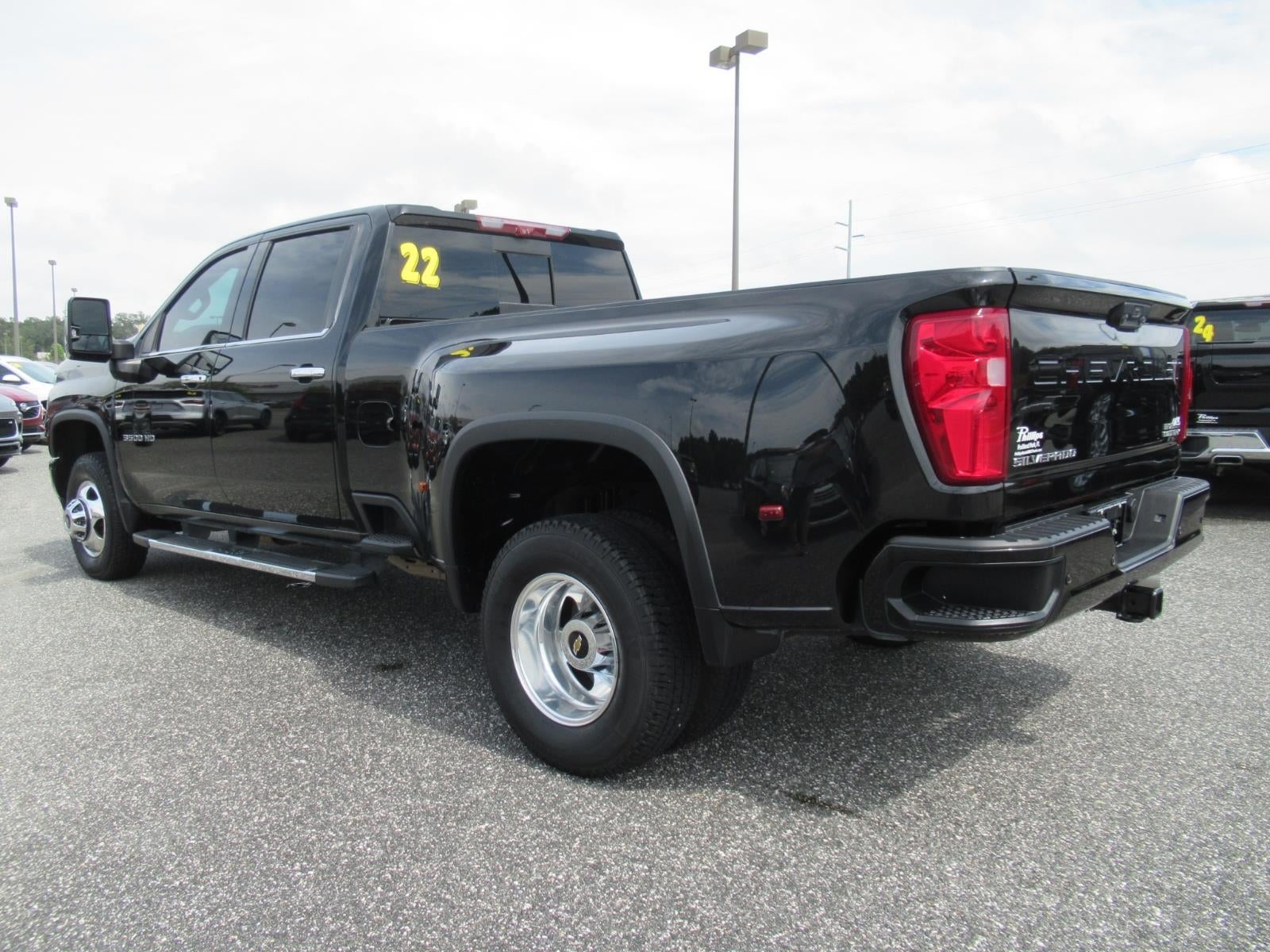 2022 Chevrolet Silverado 3500 HD High Country