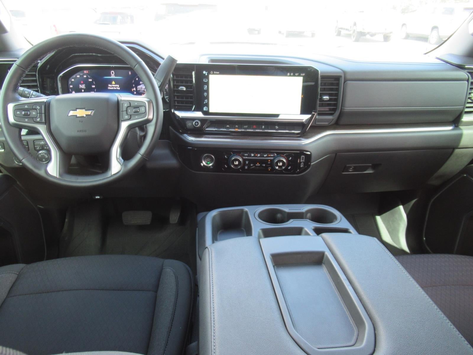 2024 Chevrolet Silverado 1500 LT - Photo 13