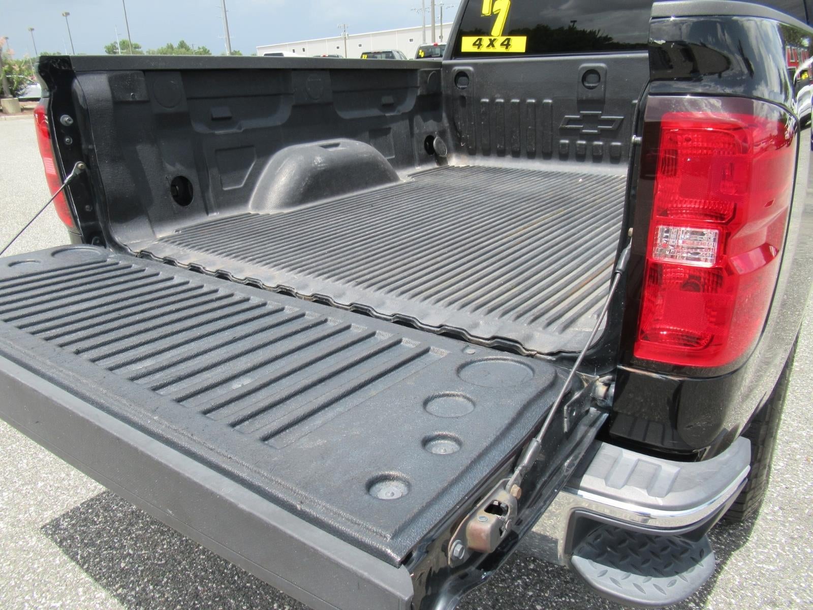 2017 Chevrolet Silverado 1500 LT - Photo 28