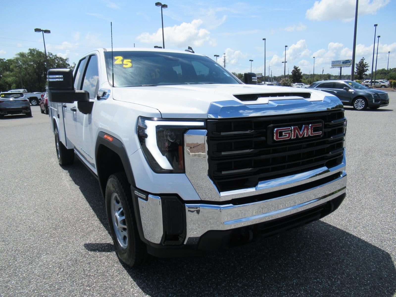 2025 GMC Sierra 2500 HD Pro