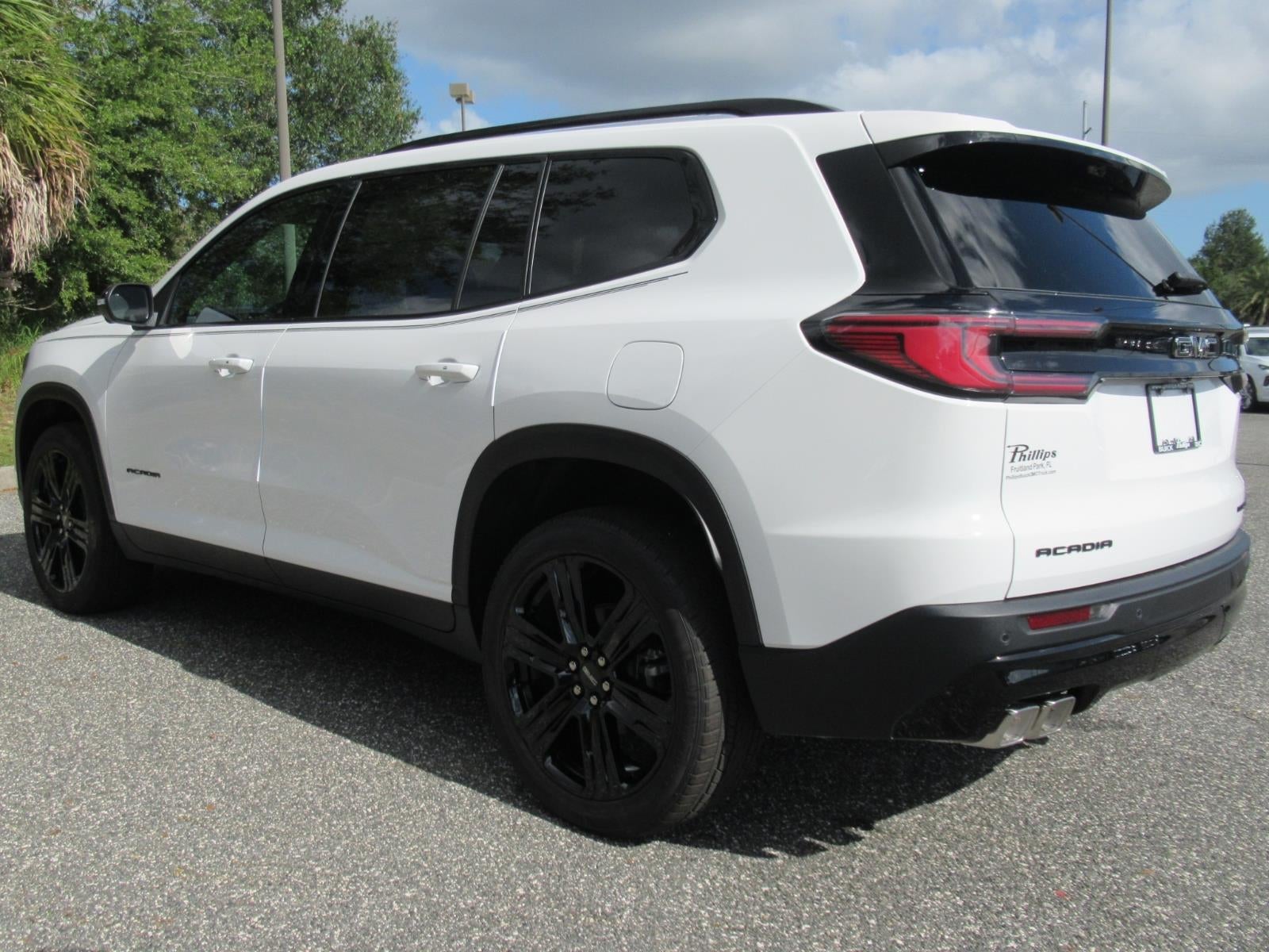 2027 GMC Acadia Elevation