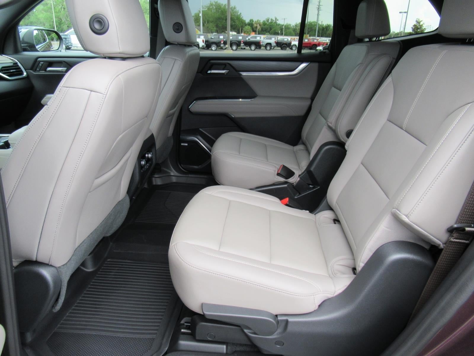 2024 GMC Acadia Elevation
