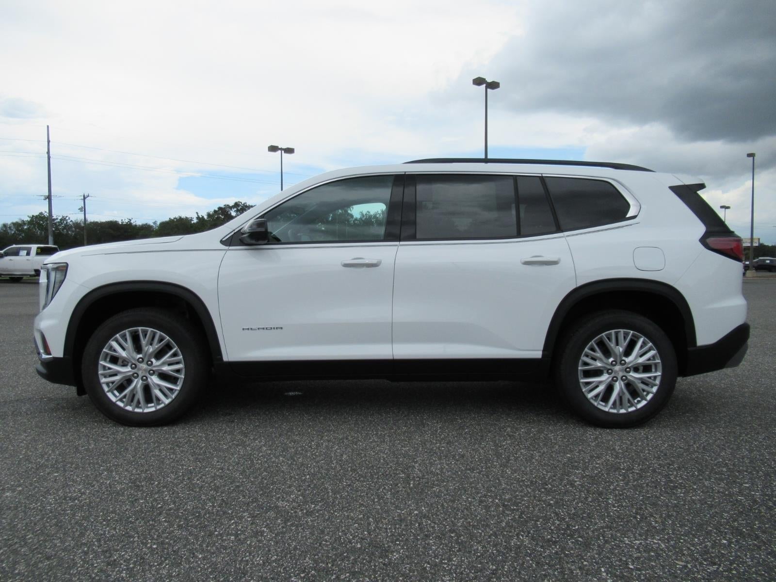 2027 GMC Acadia Elevation