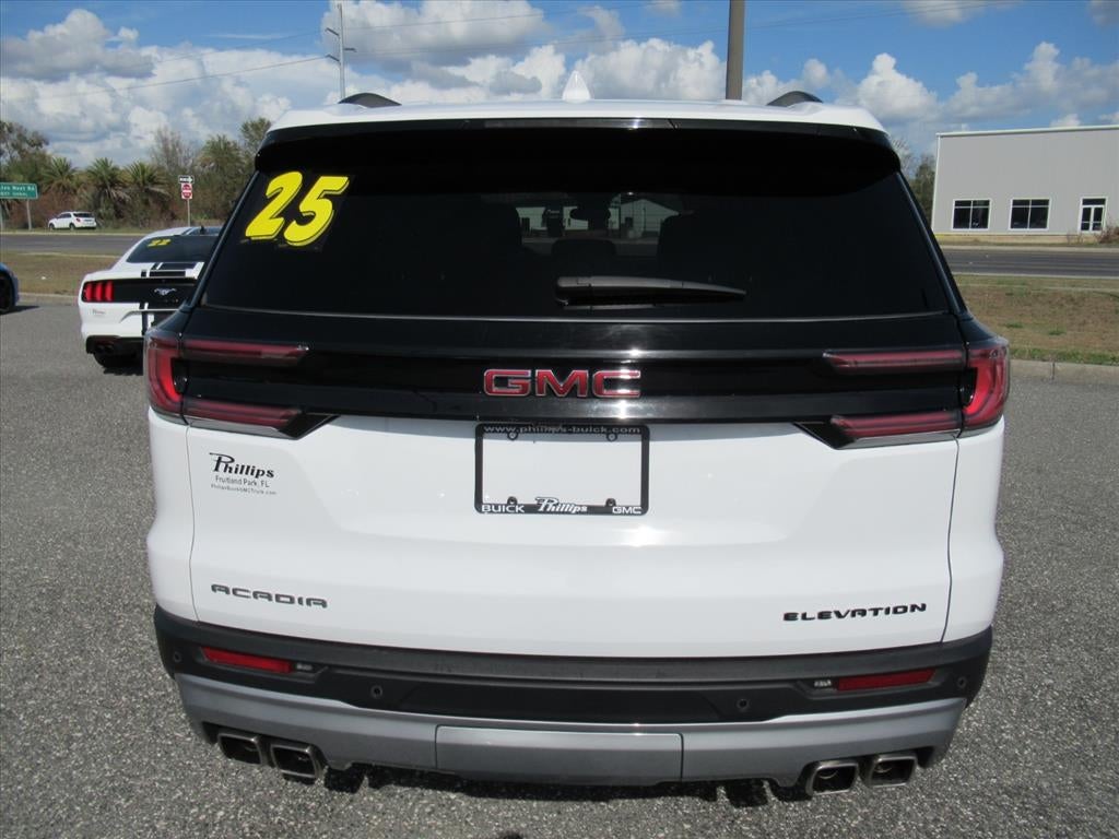 2025 GMC Acadia Elevation