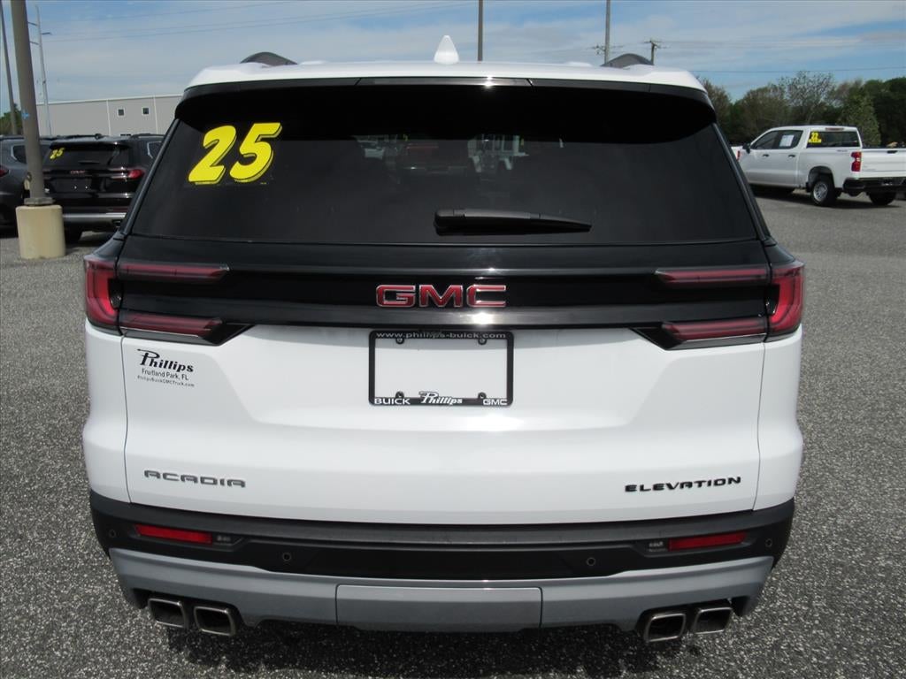 2025 GMC Acadia Elevation
