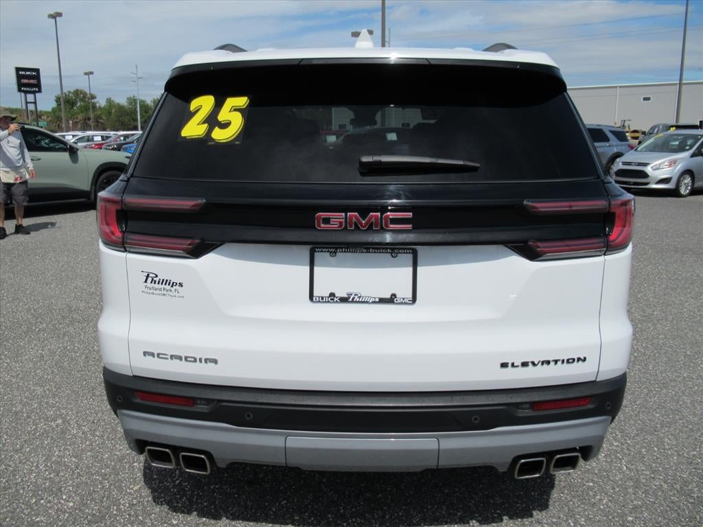 2025 GMC Acadia Elevation