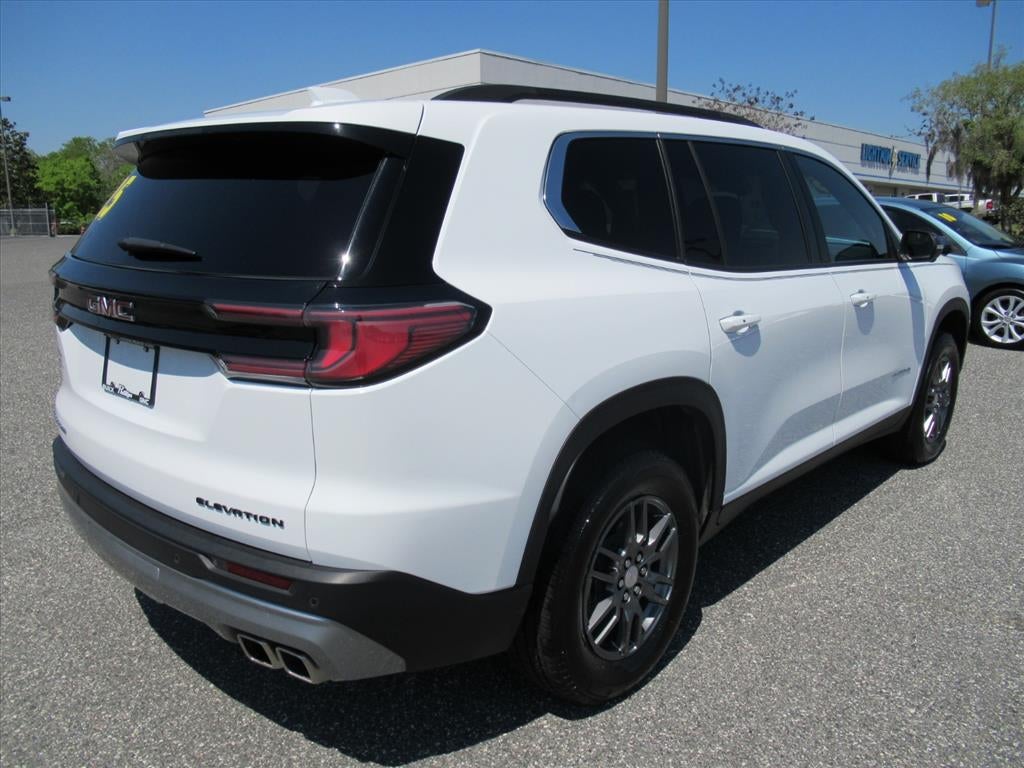 2025 GMC Acadia Elevation