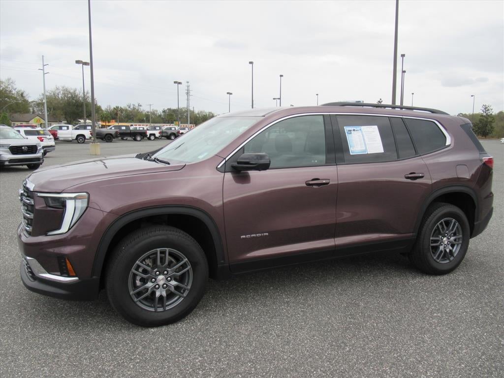 2025 GMC Acadia Elevation