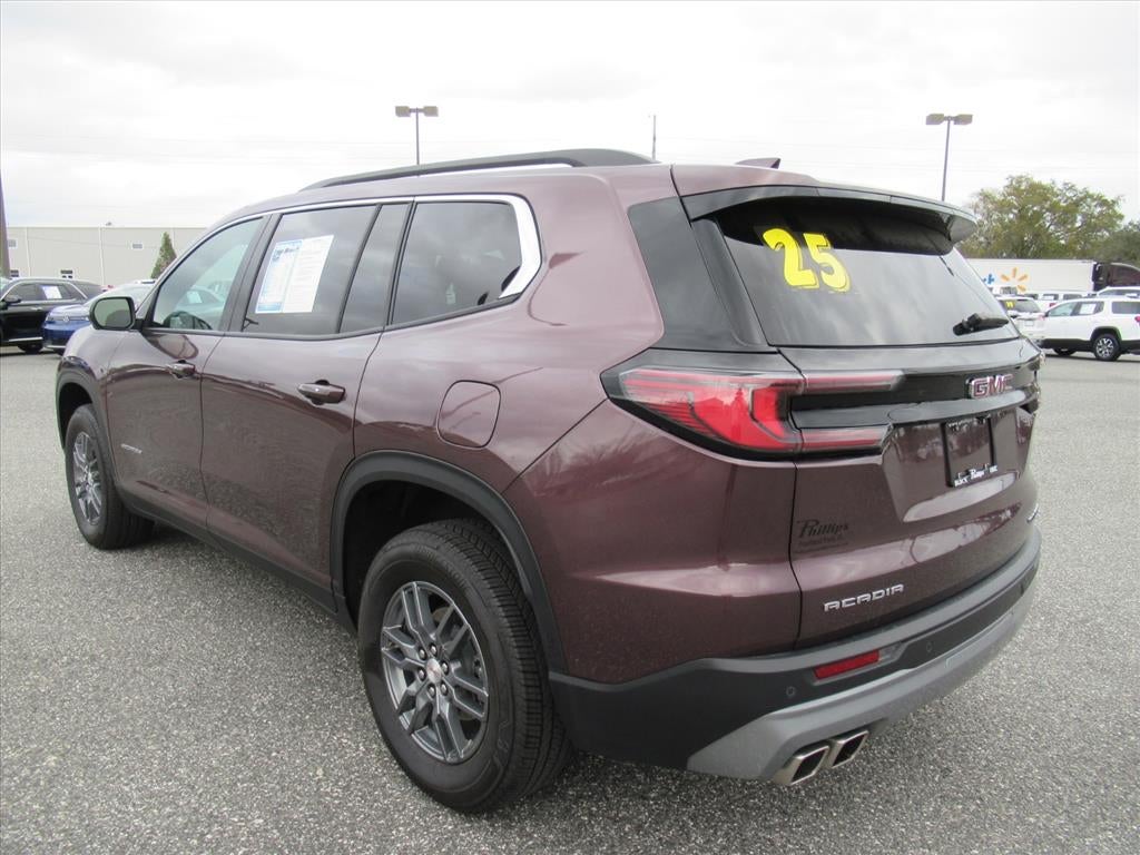 2025 GMC Acadia Elevation