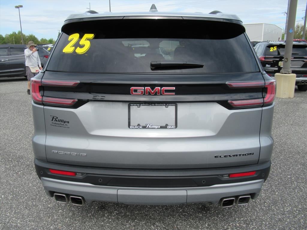 2025 GMC Acadia Elevation