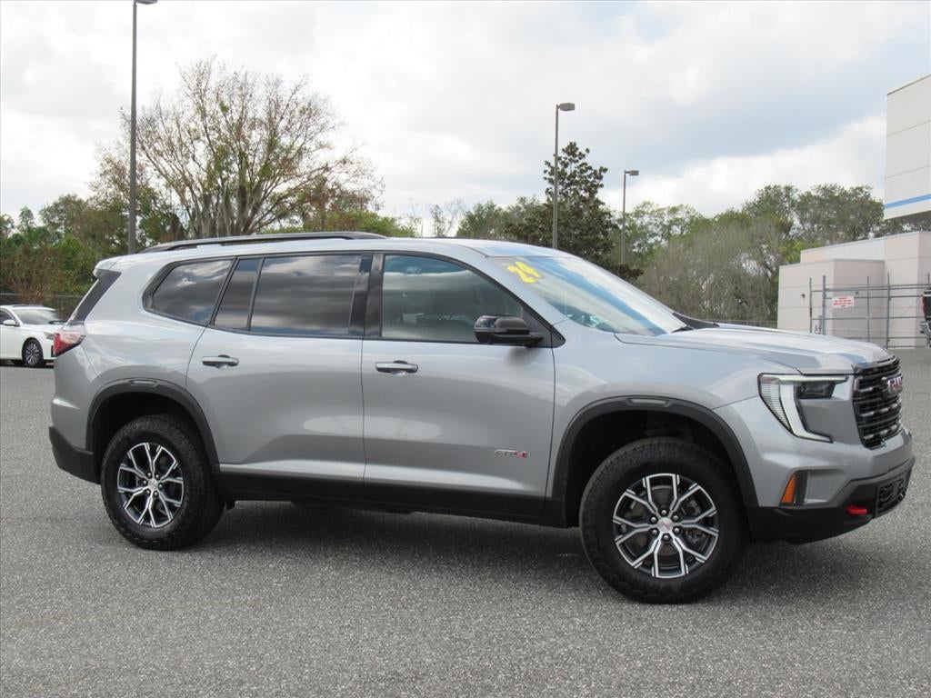2024 GMC Acadia AT4