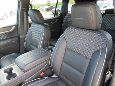 2025 GMC Acadia Denali