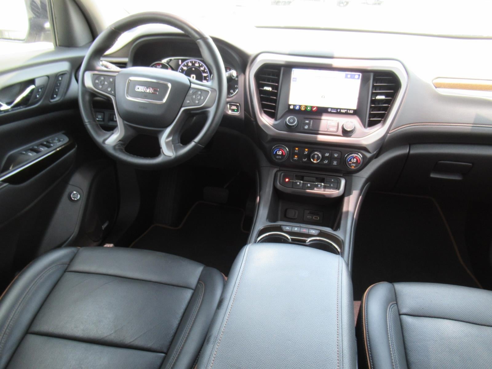 2023 GMC Acadia AT4