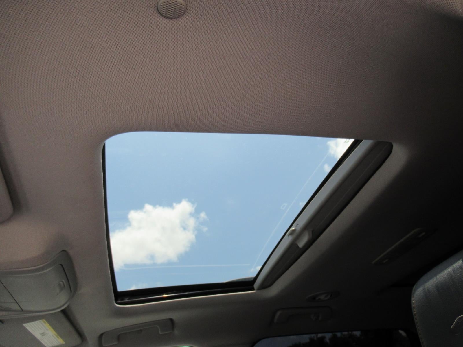 2023 GMC Acadia AT4 - Photo 19