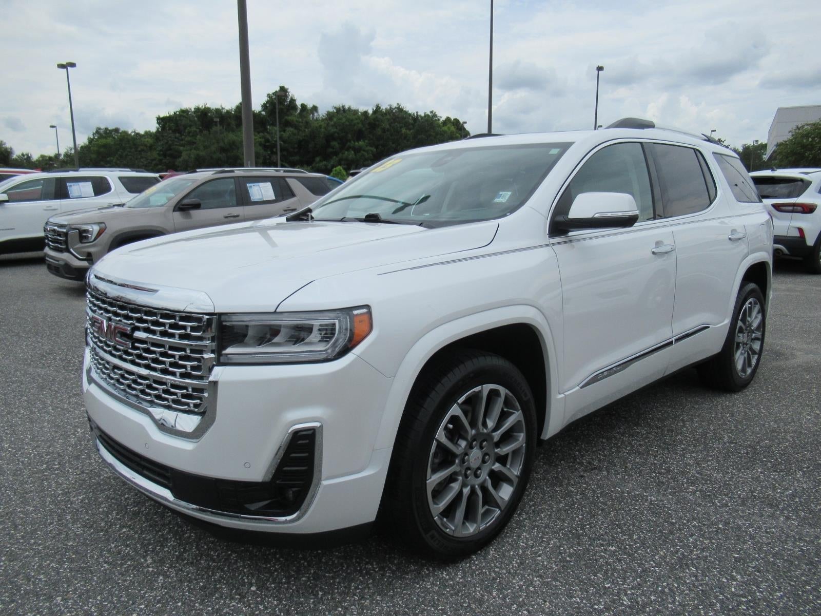 2023 GMC Acadia Denali