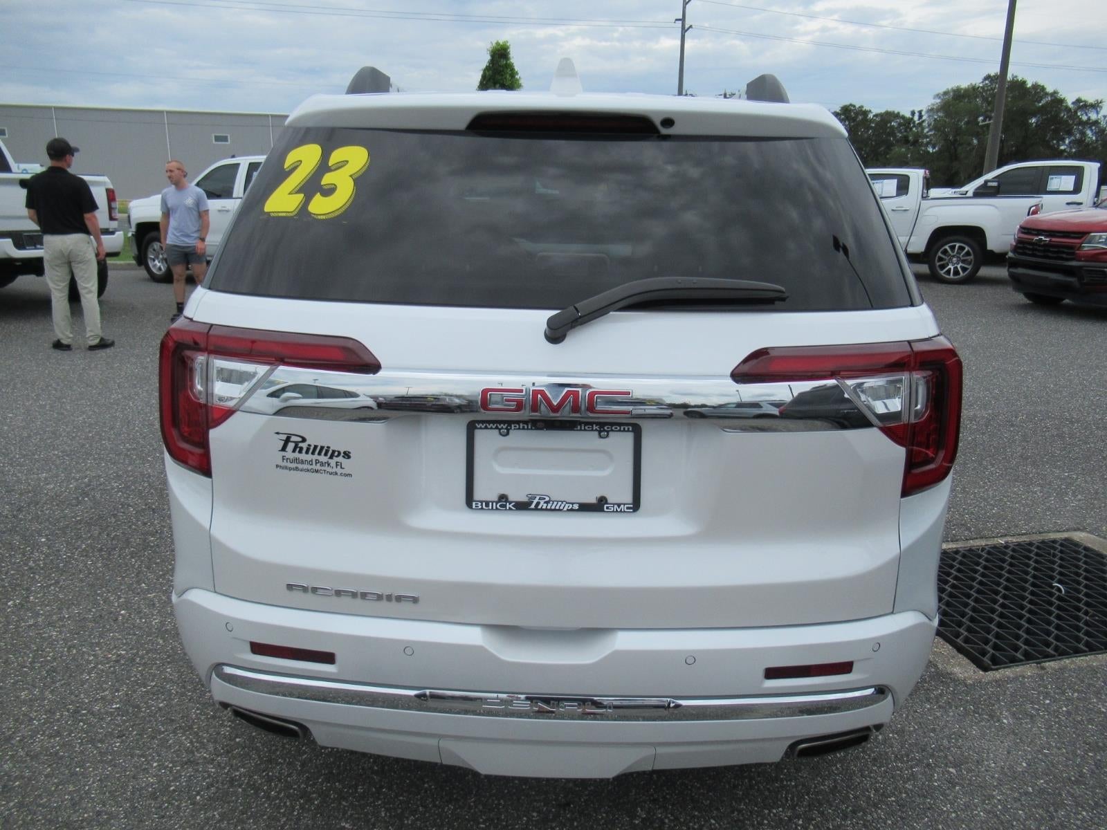 2023 GMC Acadia Denali