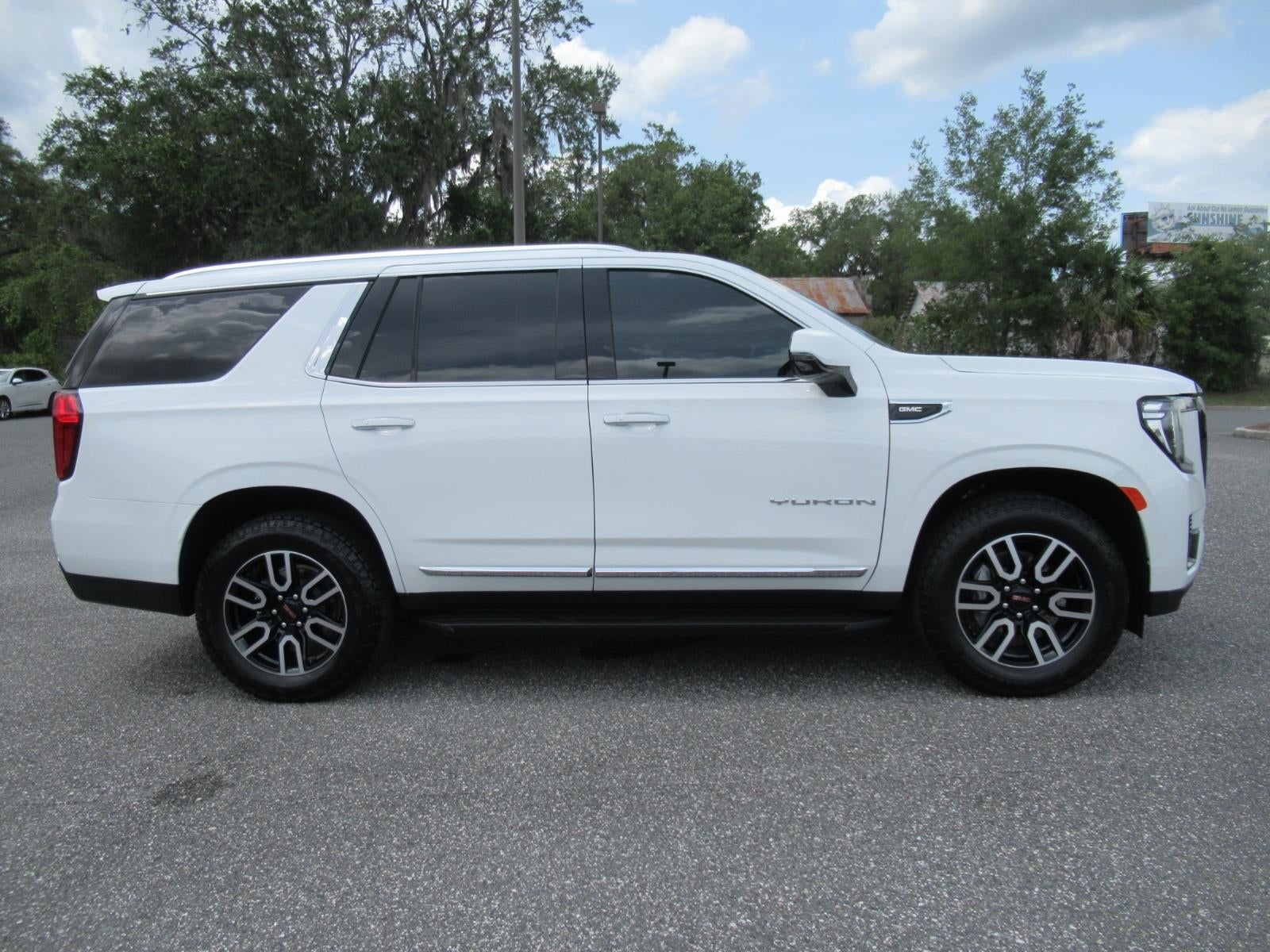 2024 GMC Yukon SLT