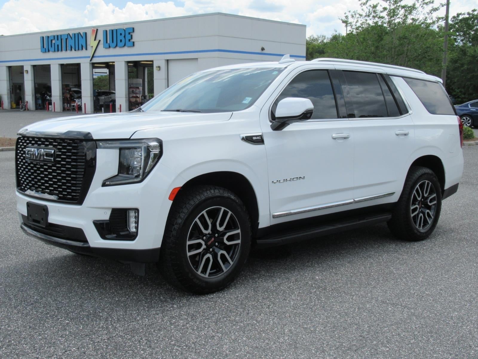 2024 GMC Yukon SLT