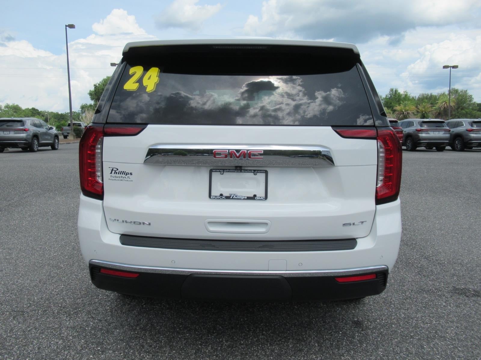2024 GMC Yukon SLT