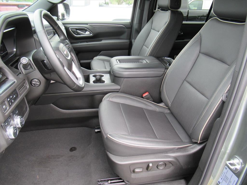 2024 GMC Yukon XL SLT