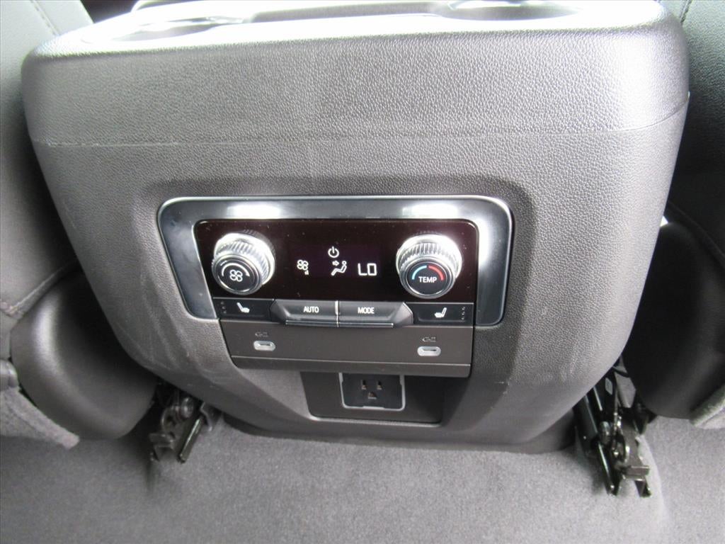 2024 GMC Yukon XL SLT