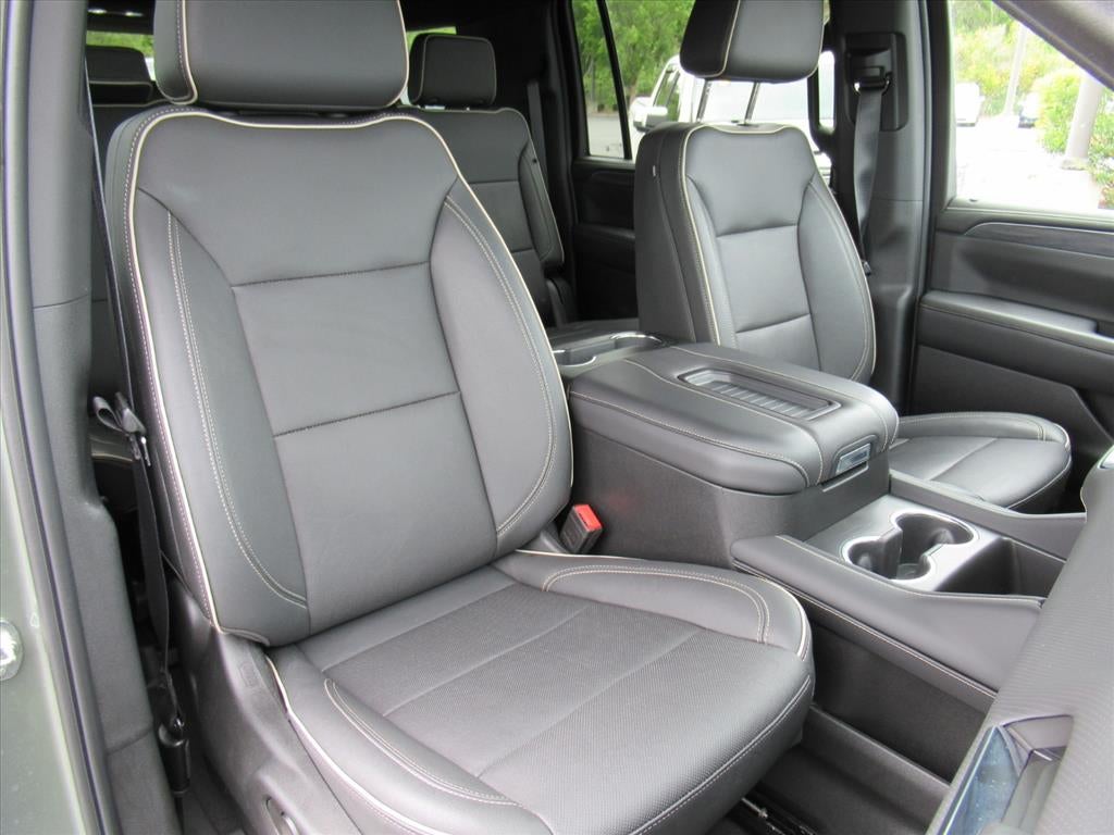 2024 GMC Yukon XL SLT